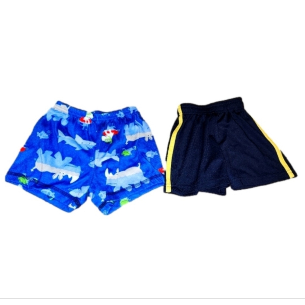💓3/$15 Boy's 12 Months Short Set
